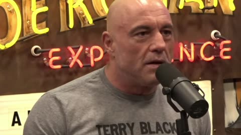 Joe Rogan ERUPTS Over CNN’s Ivermectin Smear Campaign