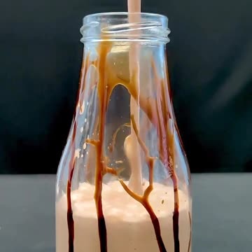 Chocolate biscuit shake🍻