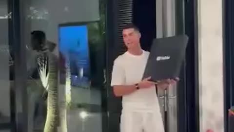 Cristiano Ronaldo get youtube play button