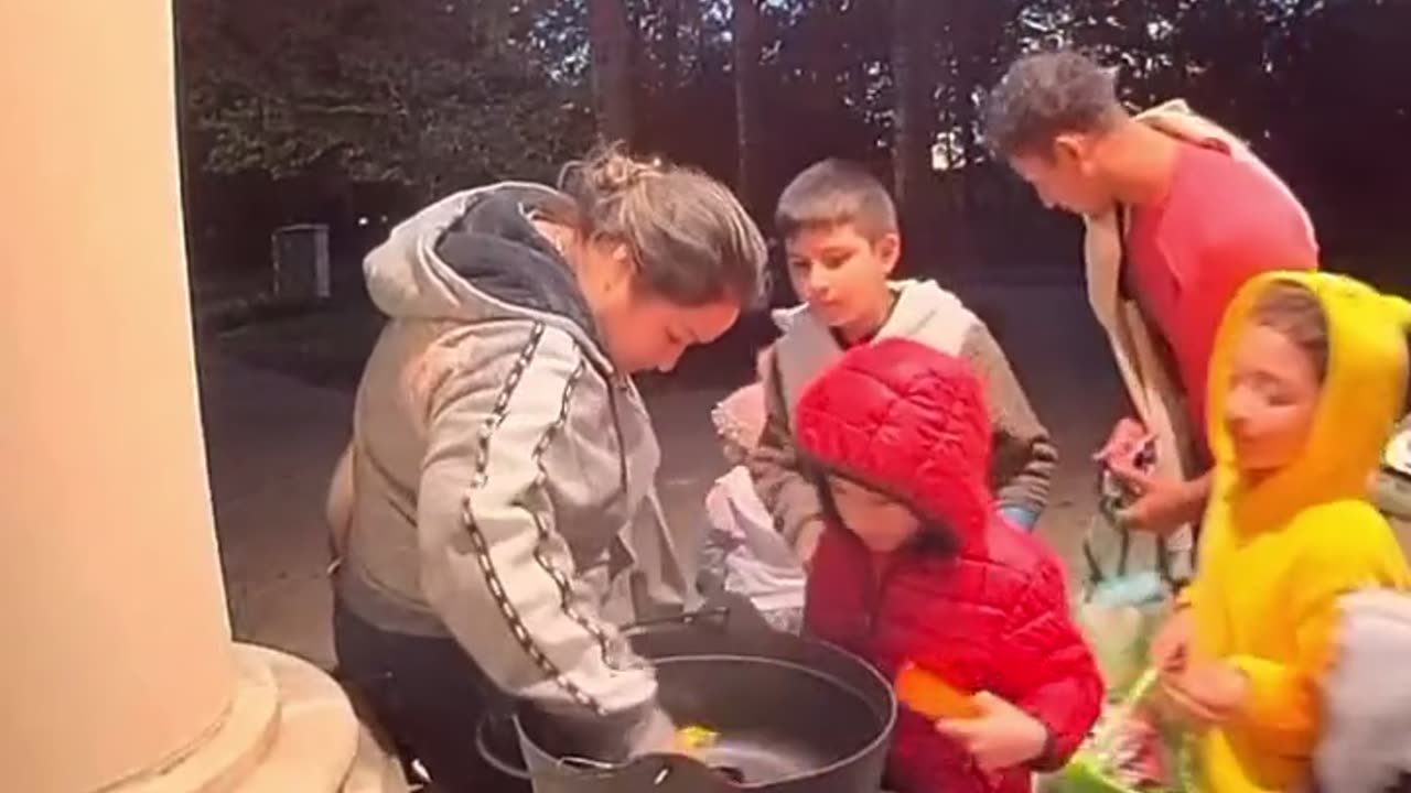 (Halloween 2024) Filthy Mexican Invaders Steal All The Candy