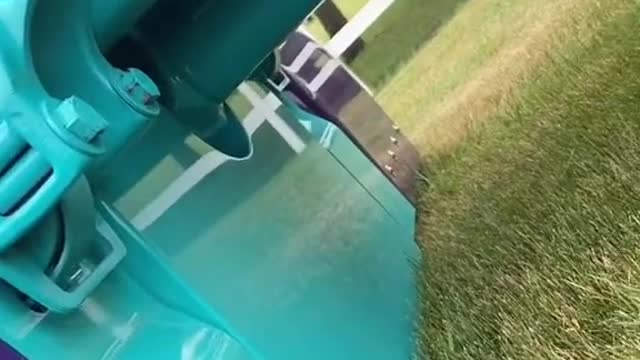 I told you I couldn't see the drive shaft and if you can see this video