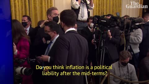 Biden văng tục cho cả thế giới nghe ka ka...