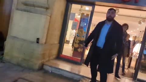 2022-12-29 (4) - Qui a une pièce ? - Twitch Decheterie (clip)