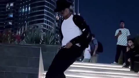 How to make funny to get rid to make America great again