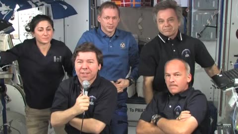 Reporters Interview Space Station Crews 100809