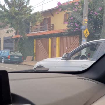 Rachinha com a sobrinha... Benga e benga 125i blindada stg2 vs 320i stock