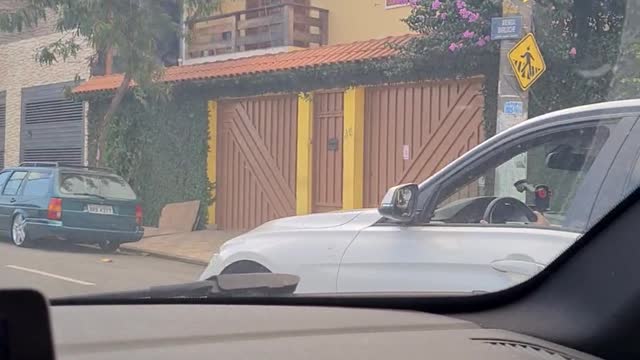 Rachinha com a sobrinha... Benga e benga 125i blindada stg2 vs 320i stock