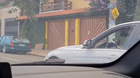 Rachinha com a sobrinha... Benga e benga 125i blindada stg2 vs 320i stock