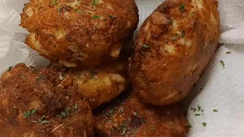 Maryland crabcakes done