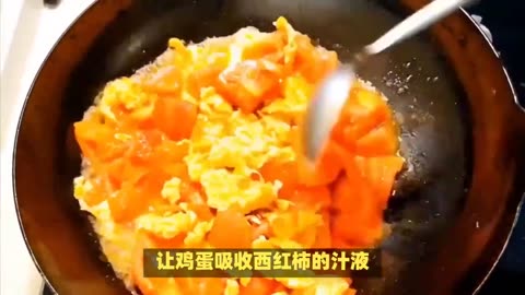 Easily master the techniques and details of scrambled eggs with tomatoes