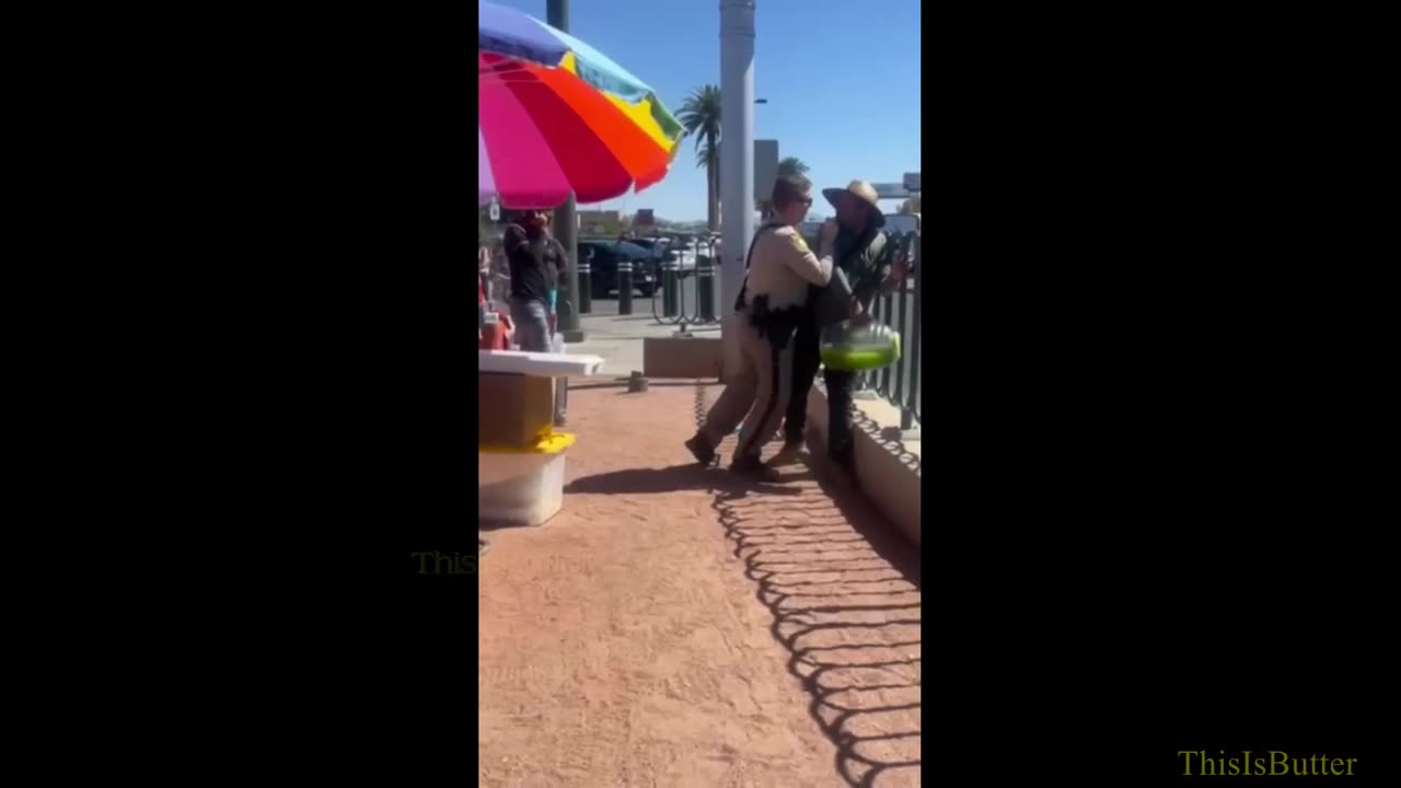 Las Vegas police officer draws Taser in altercation with street vendor near Strip