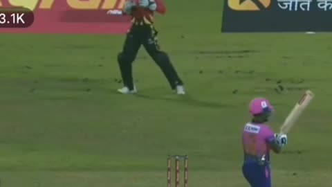 Muhammad hasnain Fast Bowling spell Mist Watch