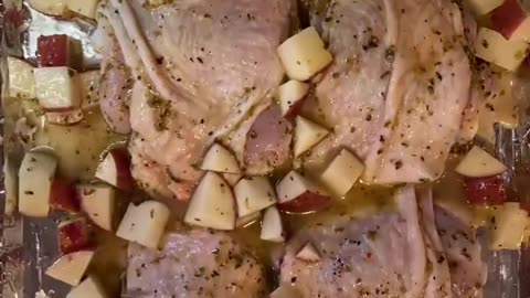 CHICKEN AND POTATOES! #Greek #style