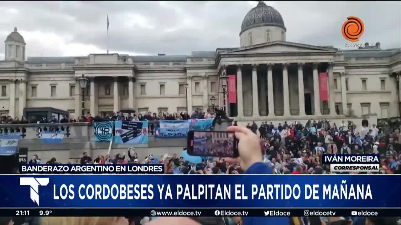 BANDERAZO por La Scaloneta en Londres: alentaron a la Selección en la previa a la Finalissima