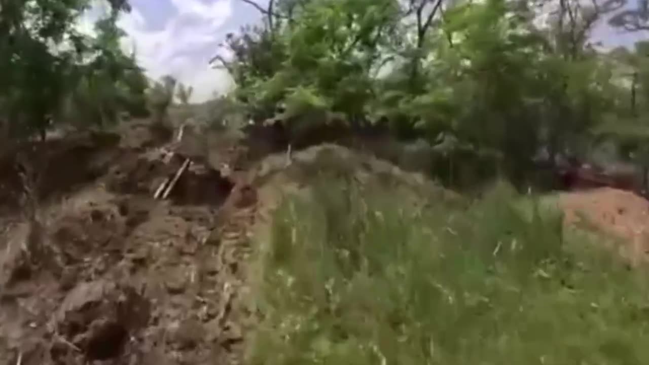 πΊπ¦ Assault of Russian positions with the support of M2A2 Bradley