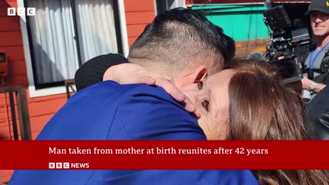 Man kidnapped at birth in Chile reunited with family 42 years later - BBC News