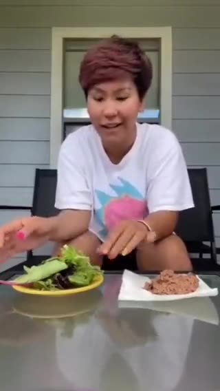 ΒΙΝΤΕΟ ΕΠΟΣ-ΤΟ ΣΚΥΛΙ ΜΟΥ ΕΙΝΑΙ VEGETERIAN ΑΠΟ ΕΠΙΛΟΓΗ ΤΟΥ