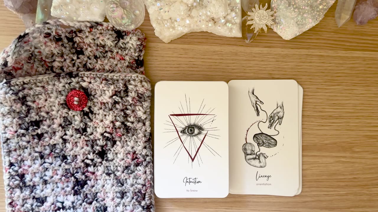 September Wrap Up 🩵 | tarot, oracle, crochet, recipes, books, shows, garden & more