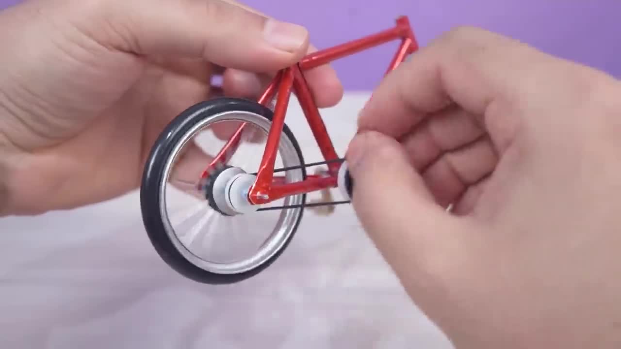 Make an Amazing Mini Bike recycling Soda Cans