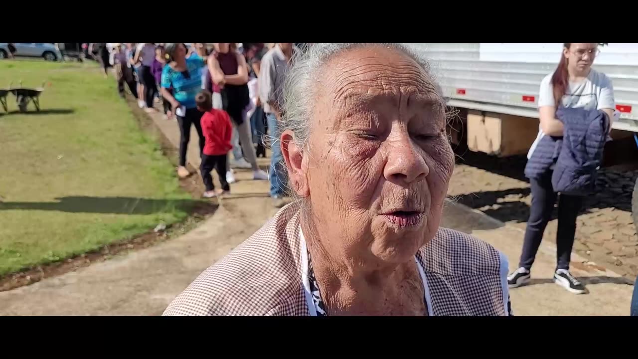 FEIRA TROCA LIXO POR COMIDA EM GUARAPUAVA