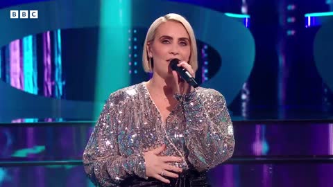 Claire Richards was NOT expecting this voice 😂 😲 I Can See Your Voice - BBC