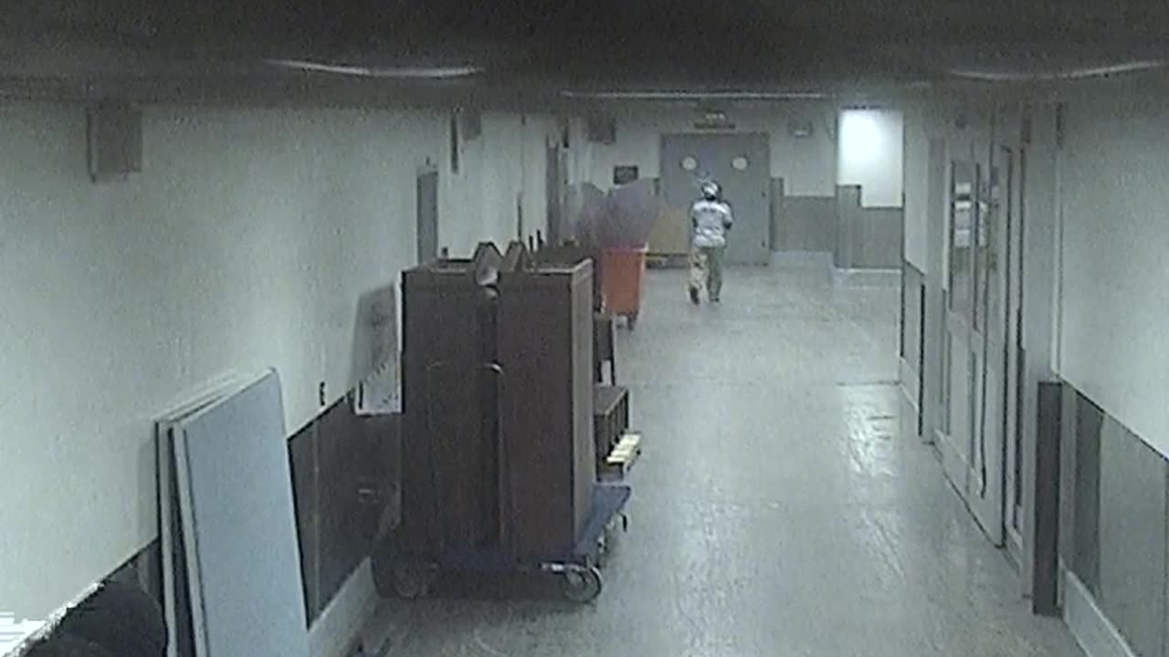 6096RHOBSBLoadingDockHallway_2021-01-06_17h09min28s353ms.mp4