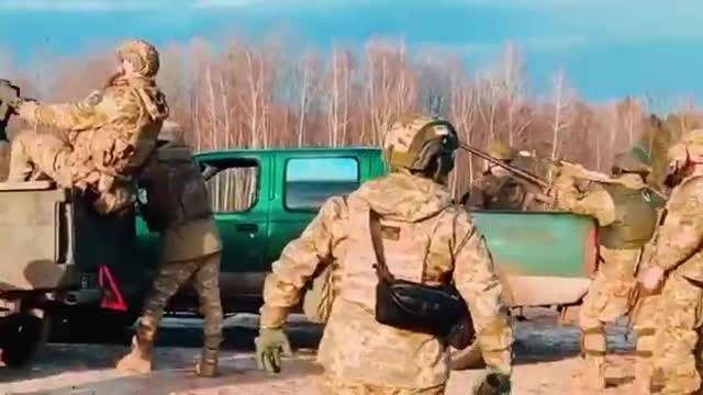 Heads of Shahid hunters and invaders