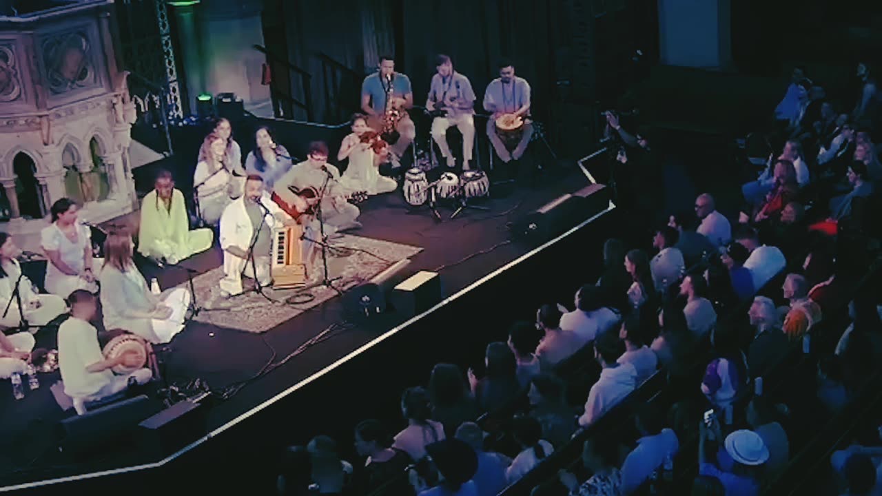 Shree ram _radhika das_live kirtan at union chapel London