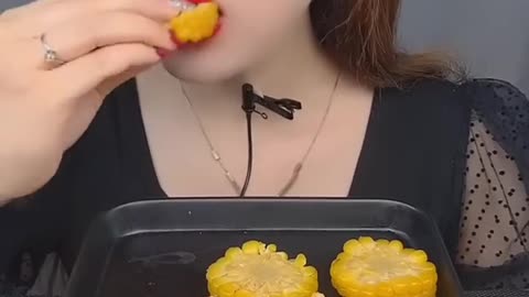 "Crunchy Delight: Extreme Close-Up ASMR Eating Experience with Exotic Foods"