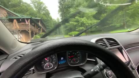 NW NC at the Treehouse 🌳 drive from my mailbox 📫 to my house 🏡 in the rain 🌧