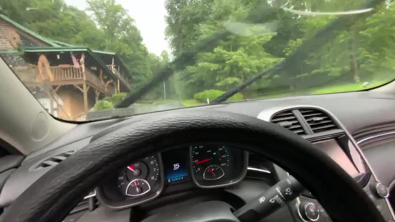 NW NC at the Treehouse 🌳 drive from my mailbox 📫 to my house 🏡 in the rain 🌧