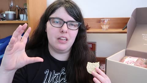 Is Sakuraco Pricey? Taste test for a Japanese snack subscription box!