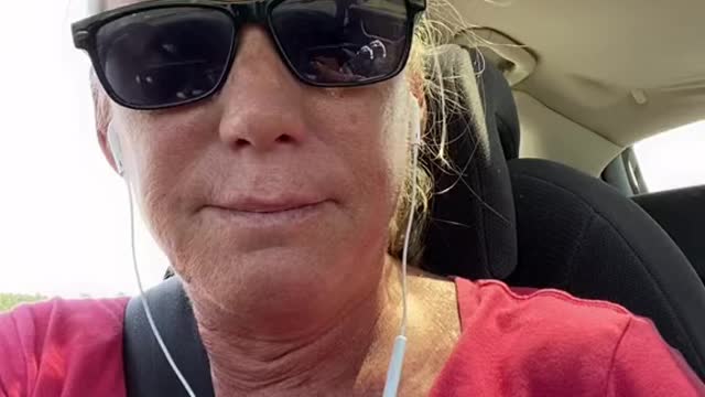 White savior to the rescue