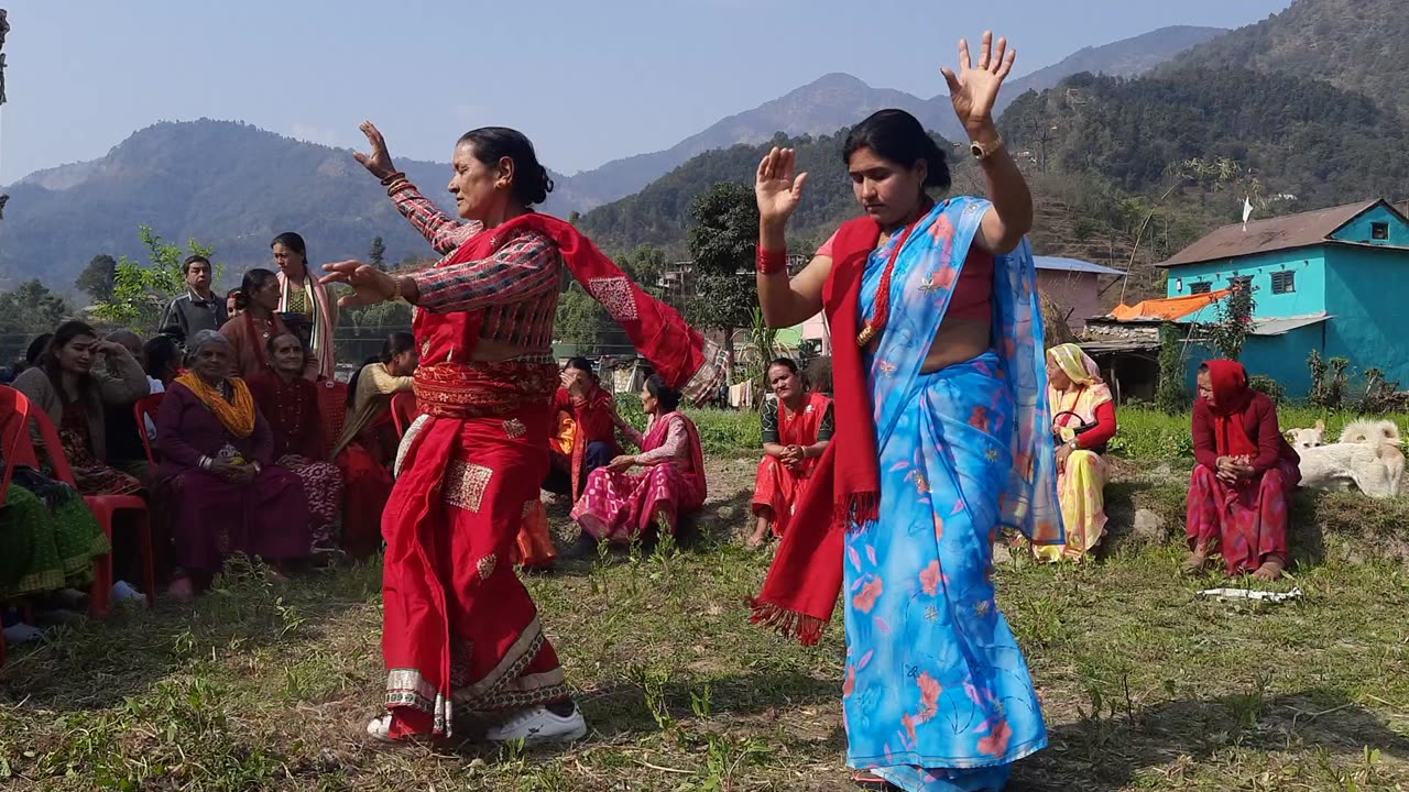 Nepali Top Panche Baja Dance | बबाल नेपाली पन्चे बाजा नाच हेर्नेहैना ?