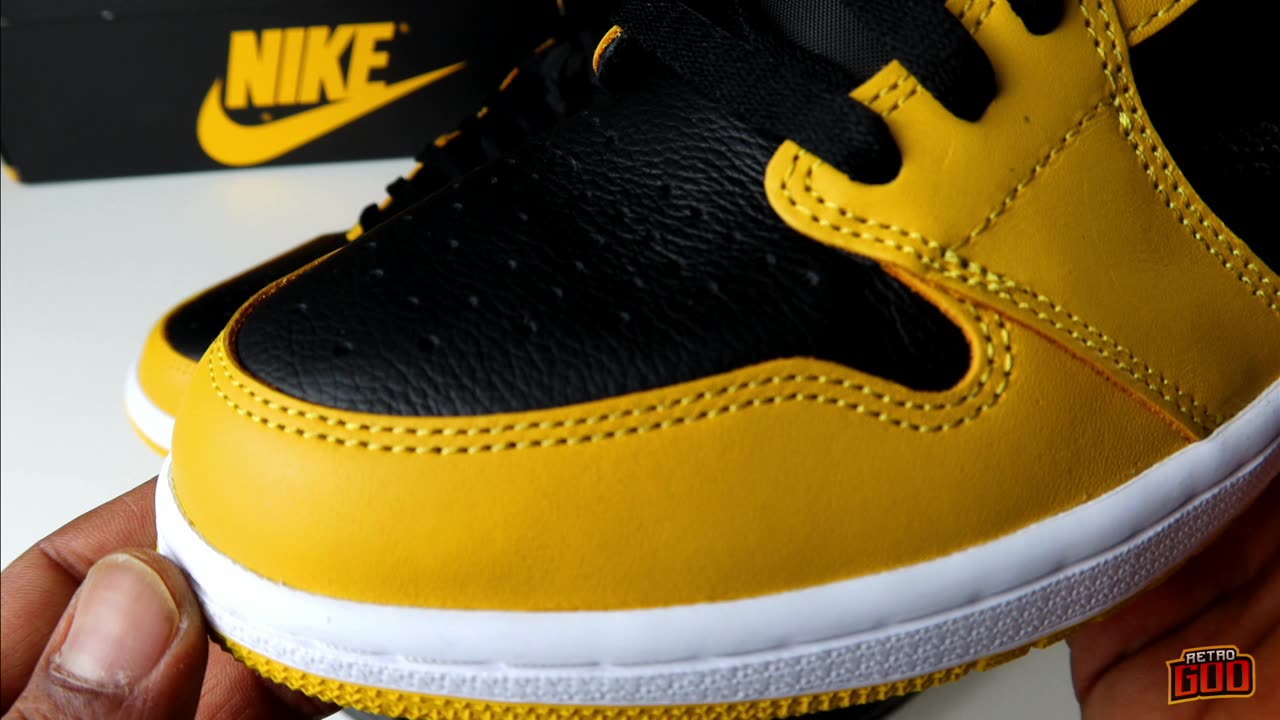 Golden Harvest: Unboxing the 2022 Air Jordan 1 'Pollen'