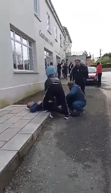 Courtown, county Wexford today, migrants fighting amongst themselves part 4...