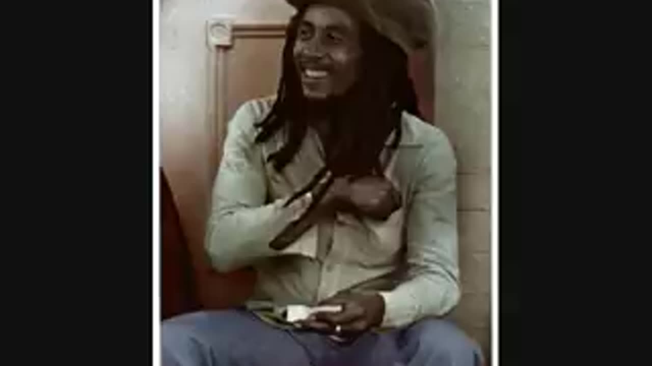 Bob Marley - No Woman No Cry (Lyrics)