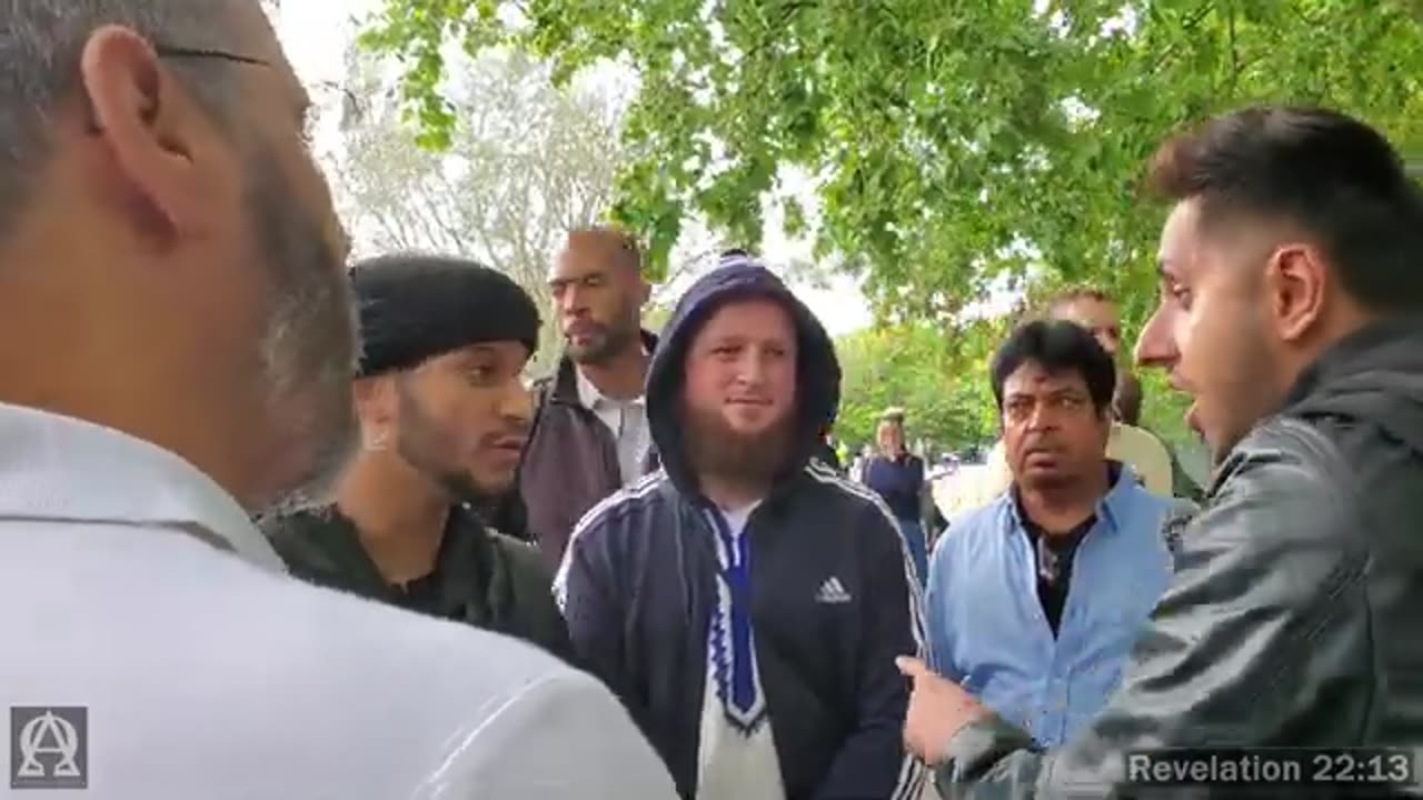 Speakers Corner_Ismail Makes Muslims Leave 1 By 1_They Learn Their Books Confirm