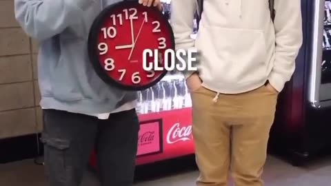 High School Kids Can't Tell Time on Analog Clocks