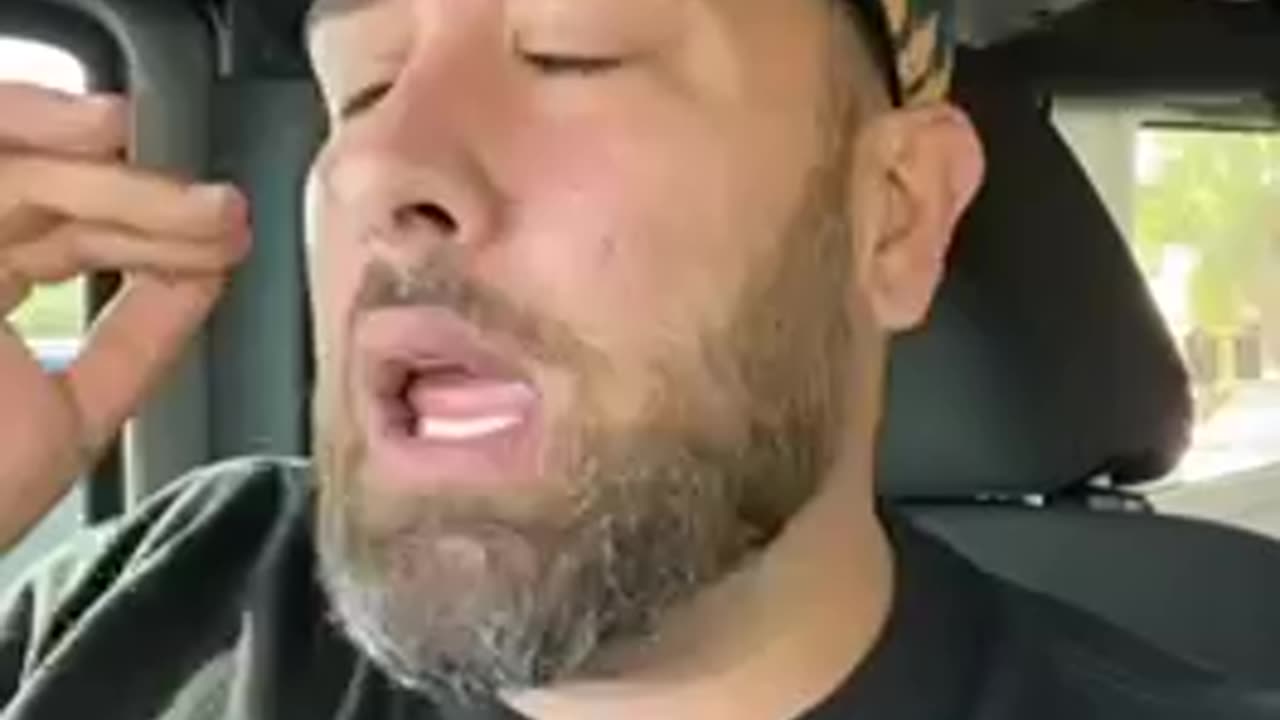 THIS GUY CRACKS ME UP!!!