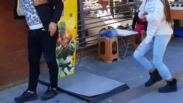 So funny video can't try to laugh