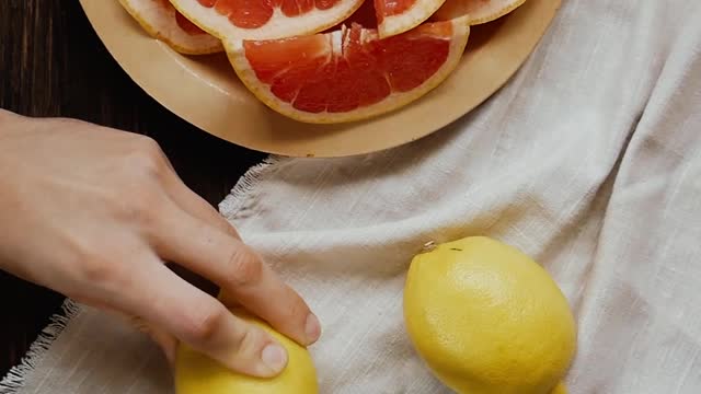 Orange cutting video