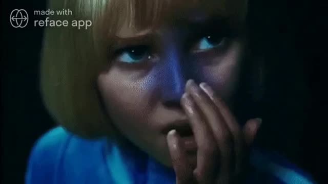 A Berry Concerned Look! 🫐