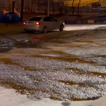 I have seen potholes but this is ridiculous 😡😱