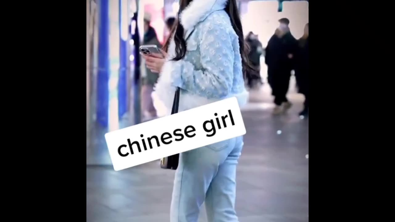 Beautiful Chinese Girls and their fashion dresses