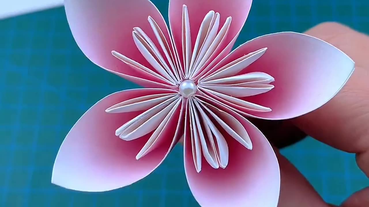 Making Beautiful Flowers from Paper: Amazing DIY tutorial