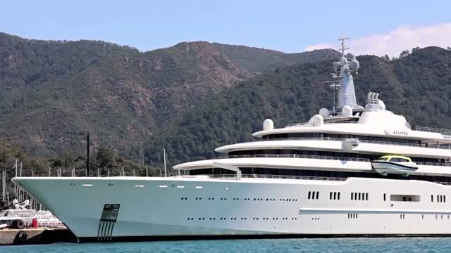 Second superyacht linked to Abramovich docks in Turkey