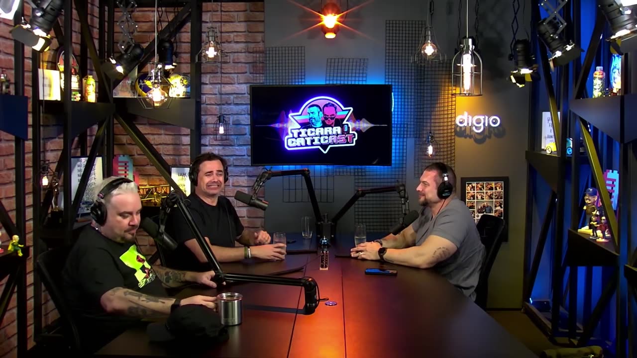 MUZY NÃO se AGUENTOU com esses BABAR!DADES DO PÂNICO