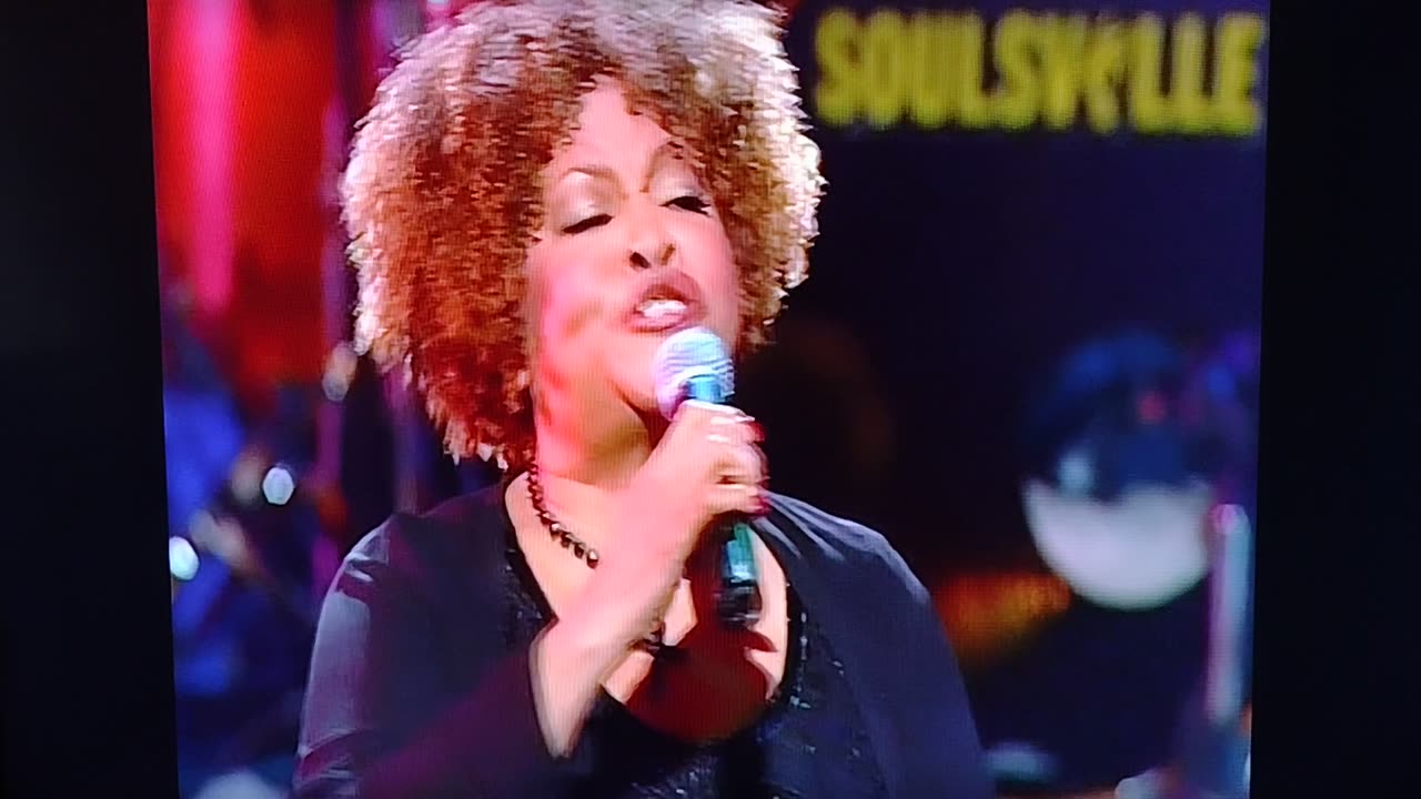 Mavis Staples Respect Yourself, I'll Take You There 2003 Live