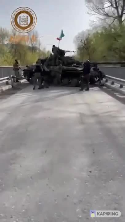 Kadyrov's fighters captured a Ukrainian T-64 tank with full ammunition